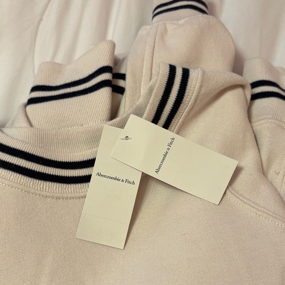 Abercrombie & Fitch Beige Sweatshirt with Black Stripes